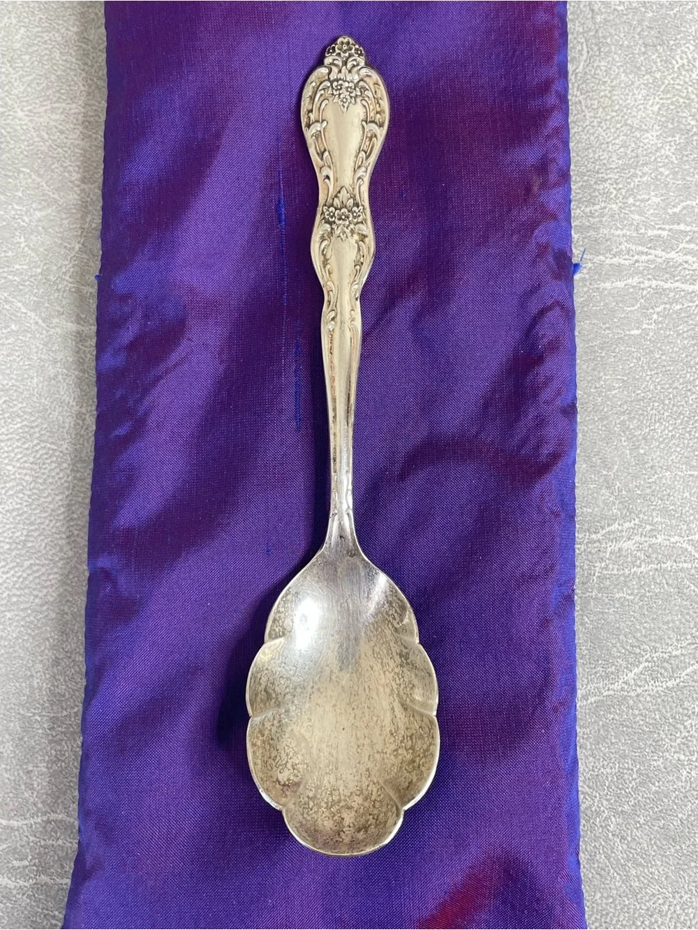 WM Rogers Vintage Silver-Plated Shell Sugar Spoon with Ornate Handle